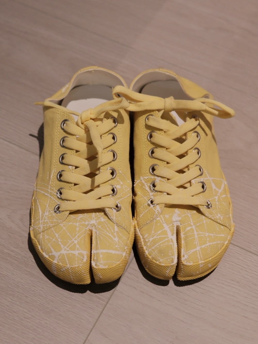 Maison Margiela Paint Splatter Tabi Sneakers 💛Yellow Canvas